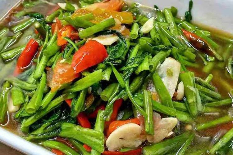 Masak Mudah Hari Ini: Resep Membuat Tumis Kangkung yang Kaya Nutrisi dan Rasa