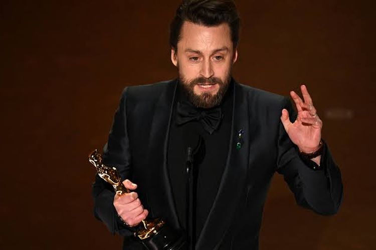 Raih Piala Oscars 2025 Sebagai Aktor Pendukung Terbanyak, Ini Jejak Karier Kieran Culkin