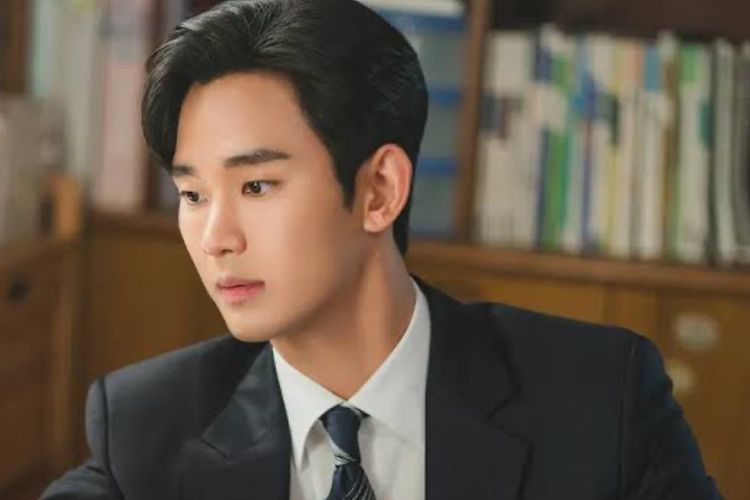 Perjalanan Karir Kim Soo Hyun yang Diduga Pedofilia Gegara Pacari Kim Sae Ron