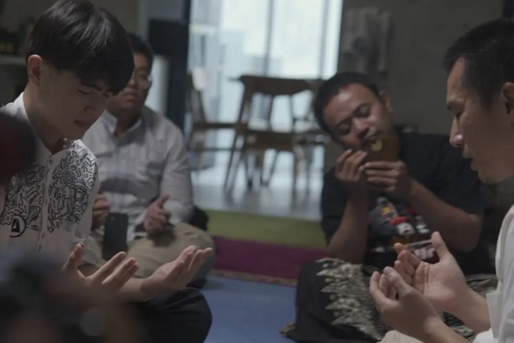 Dulu Beda Agama, Kini Steven Wongso Pacar Arafah Resmi Mualaf