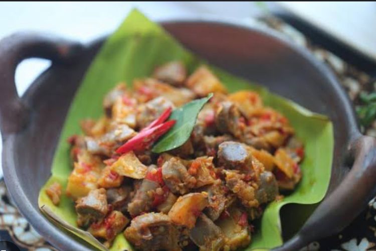 Sambal Goreng Ati Spesial: Pedasnya Bikin Nagih, Cocok untuk Hidangan Idul Fitri