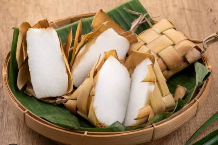 Cara Mudah Buat Ketupat Lebaran, Simbol Kebersamaan yang Sempurna