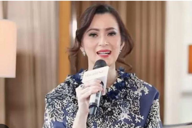 Profil Alexandra Askandar, Wanita Cantik Mantan Wadirut Mandiri