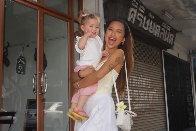 Profil Jennifer Coppen, Mamanya Kamari yang Diisukan Dekat dengan Justin Hubner