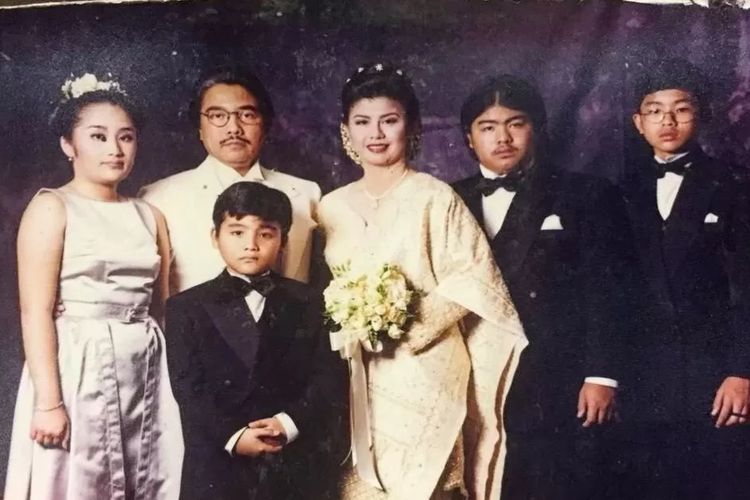 Jejak Cinta Sang Pengacara Kondang, Hotma Sitompul Sudah Nikah Tiga Kali