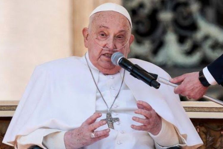 Paus Fransiskus Dikabarkan Wafat Karena Pneumonia Ganda, Kenali Gejala dan Faktor Risikonya