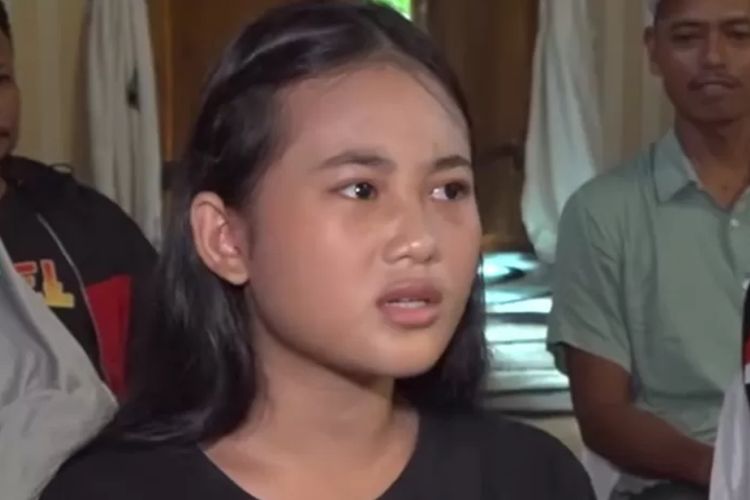 Geger! Aura Cinta yang Kritik Dedi Mulyadi Ternyata Pernah Tampil di TV dan Endorse Pinjol