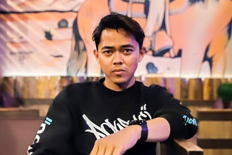 Dikabarkan Selingkuhi Dilan Janiyar, Ternyata Ini Profil dan Pekerjaan Safnoviar Tiasdi