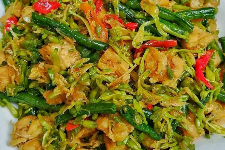 Masak Mudah Hari Ini: Resep Tumis Bunga Pepaya Kacang Panjang yang Menggugah Selera