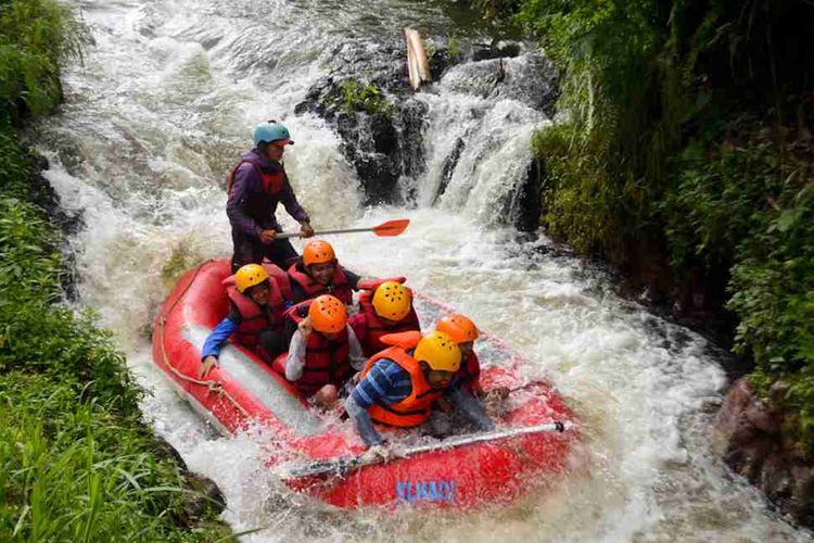 Sungai Palayangan: Surga Arung Jeram dan Petualangan di Jantung Pangalengan