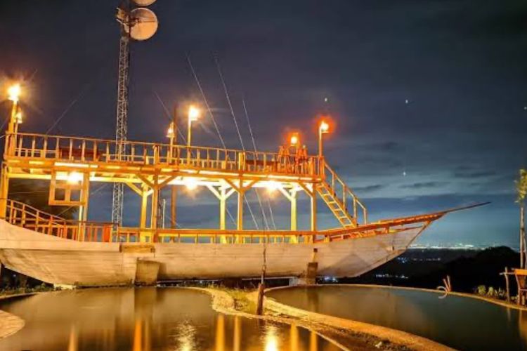 Cibokor Skypark: Surga Camping dan Glamping di Kaki Karawang