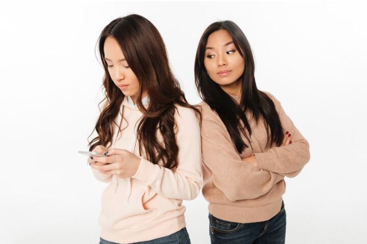 Menyingkirkan Toxic People: 4 Kiat Jitu Menghadapi Fake Friend