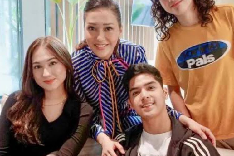 Ditinggal Nikah Al Ghazali, Ini Profil Laura Moane Pesinetron Blasteran Inggris-Jawa