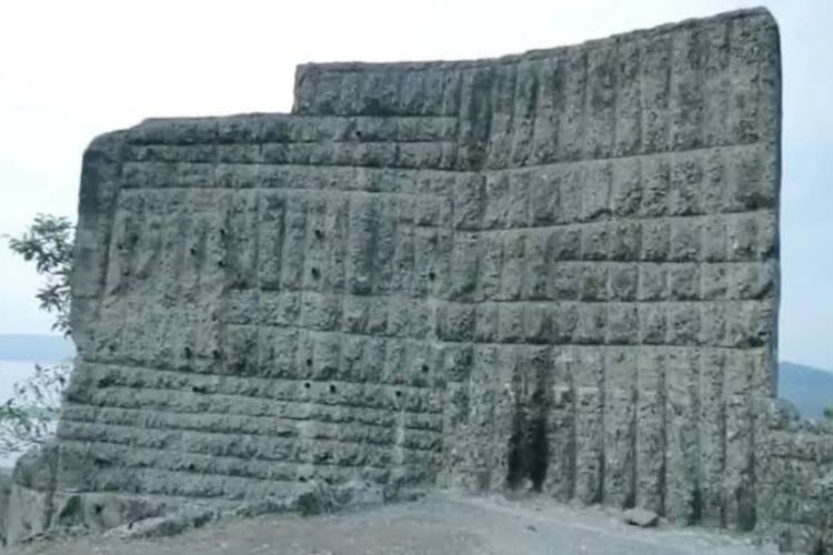 Tebing Boyer: Pesona Sejarah dan Keindahan Alam di Purwakarta