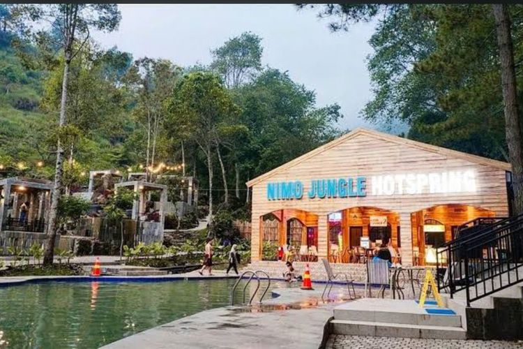 Nimo Jungle Hot Spring, Destinasi Relaksasi Baru di Tengah Hutan yang Menyegarkan