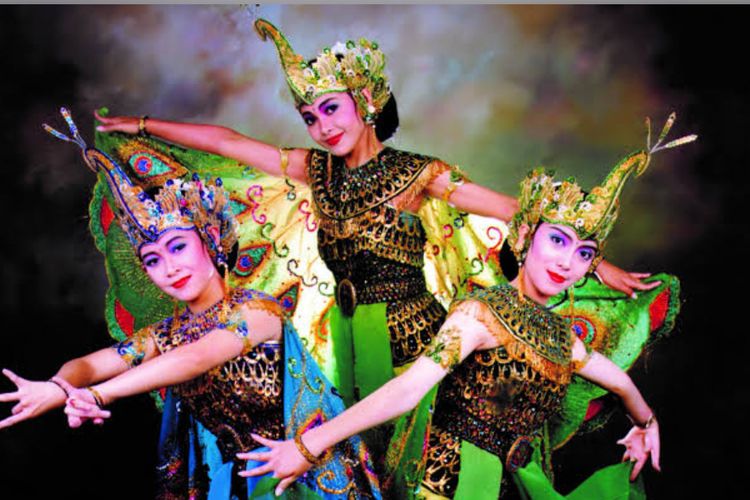 Menilik Pesona Sejarah Tari Merak Beserta Makna Filosofisnya