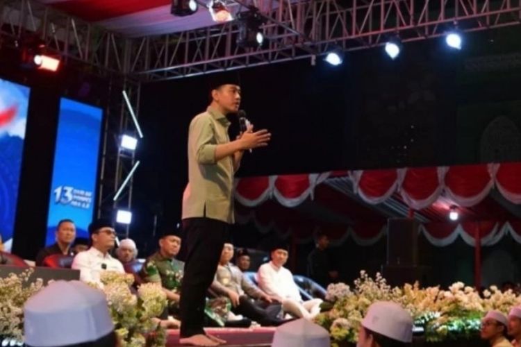 Silaturahmi Penuh Makna dengan Guru, Gibran Rela Terbang dari NTB untuk Temui Gus Miftah di Jogja