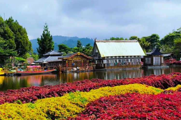 Menjelajahi Floating Market Lembang, Wisata Kuliner dan Spot Foto Instagramable