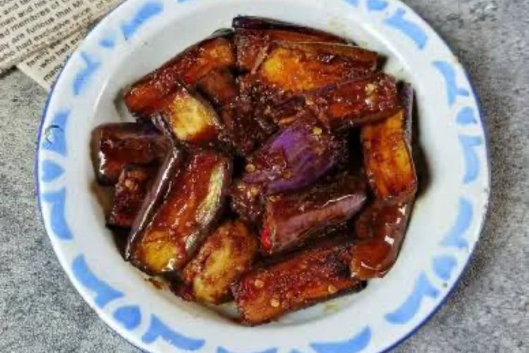 Masak Mudah Hari Ini: Resep Membuat Semur Terong Ungu yang Gurih Manis