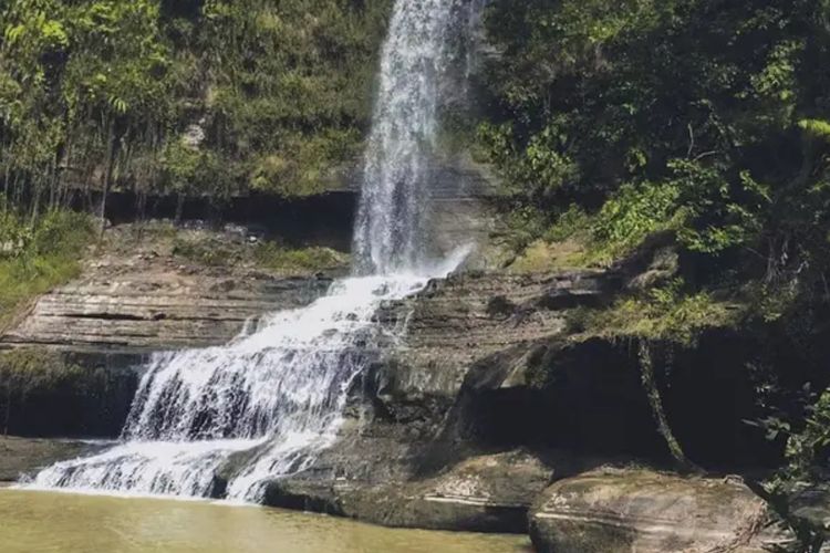 Daya Tarik Curug Orok Garut, Destinasi Hits untuk Pecinta Alam