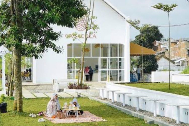 5 Kafe di Garut dengan Nuansa Alam yang Bikin Betah Nongkrong