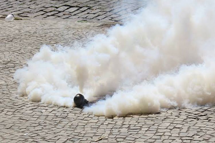 Tak Hanya Mahasiswa, Insiden Gas Air Mata di Unisba dan Unpas Juga Serang Posko Medis