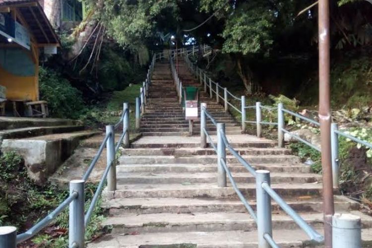 Mengungkap Sejarah dan Keunikan Makam Keramat Godog di Garut