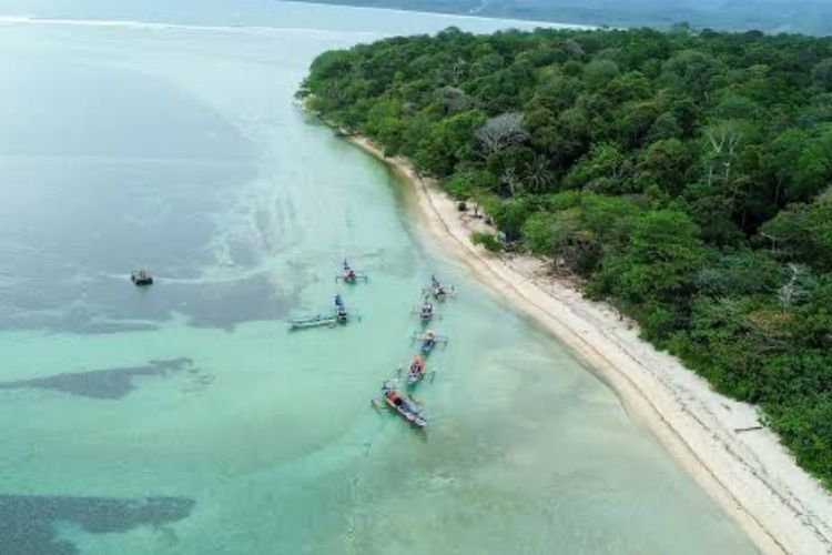 Menyingkap Pesona Pantai Cijeruk Indah, Private Beach Eksklusif di Garut Selatan