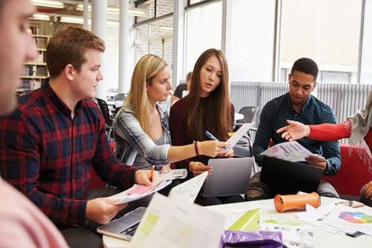 3 Cara Membangun Networking Lewat Organisasi Kampus