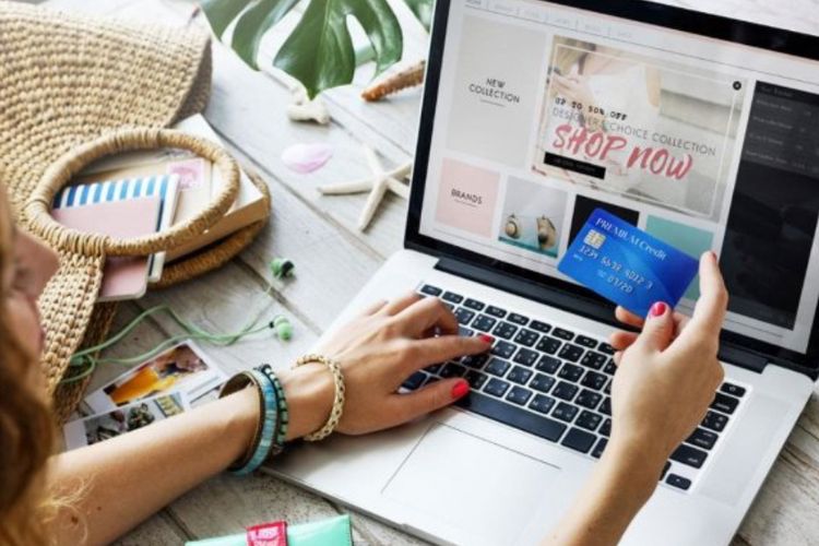 Marketplace vs Website Sendiri: Mana yang Lebih Menguntungkan untuk Bisnis Online?