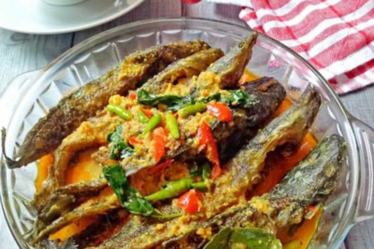 Masak Mudah Hari Ini: Resep Mangut Lele, Hidangan Berkuah Santan Pedas yang Menggoda