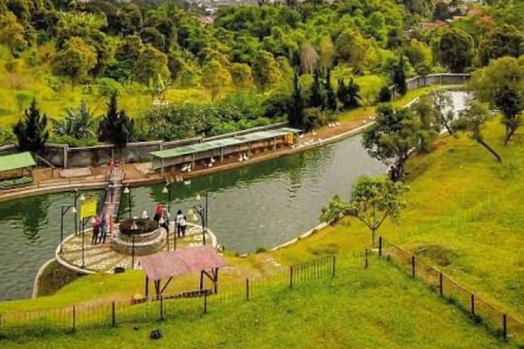 Melepas Penat di Situ Ciseupan Cibeber, Destinasi Alami Favorit di Cimahi