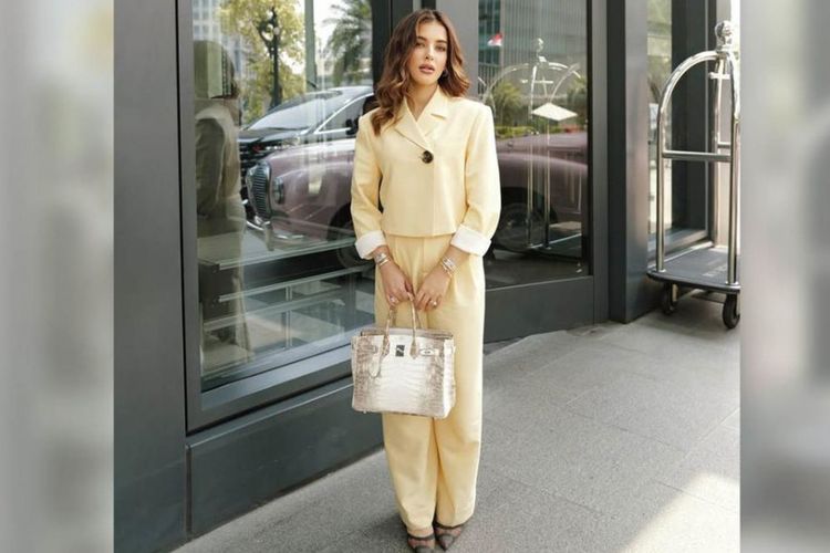 Viral Tasya Farasya Tuntut Nafkah Rp100 Sambil Tenteng Tas Hermes Rp7,2 Miliar