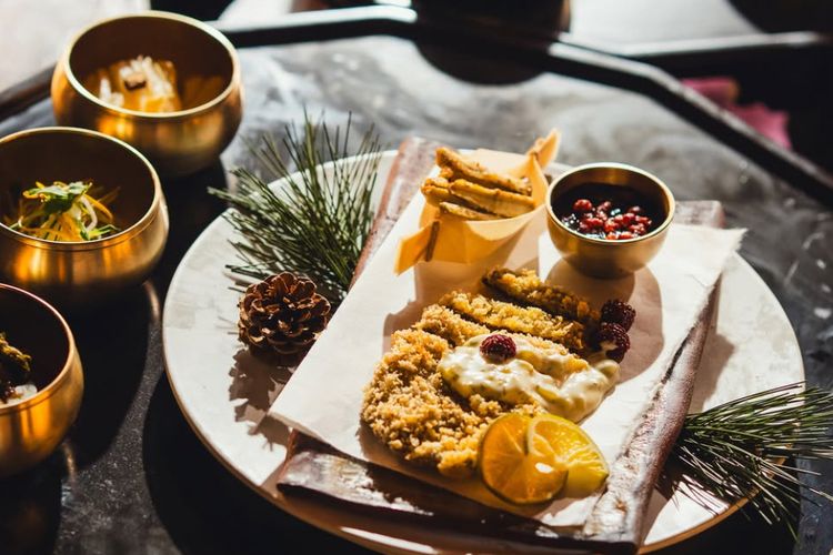 Berikut 10 Makanan yang Bikin Ngiler di Drama Korea Bon Appetit, Your Majesty