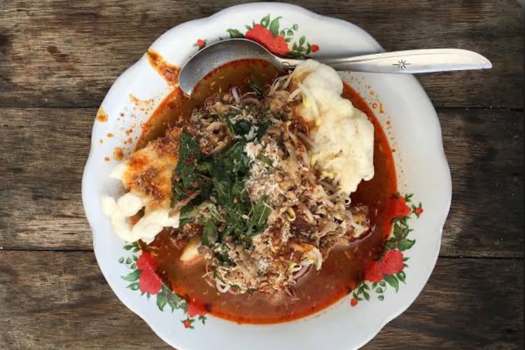 Lezatnya Docang, Lontong Kuah Tradisional Cirebon yang Jadi Favorit Para Wali