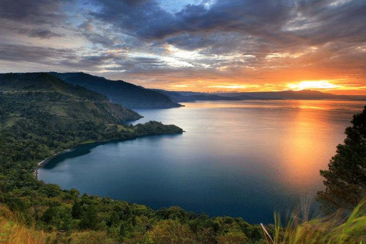 Legenda Danau Toba: Cerita Rakyat dan Pelajaran Hidup dari Tanah Batak