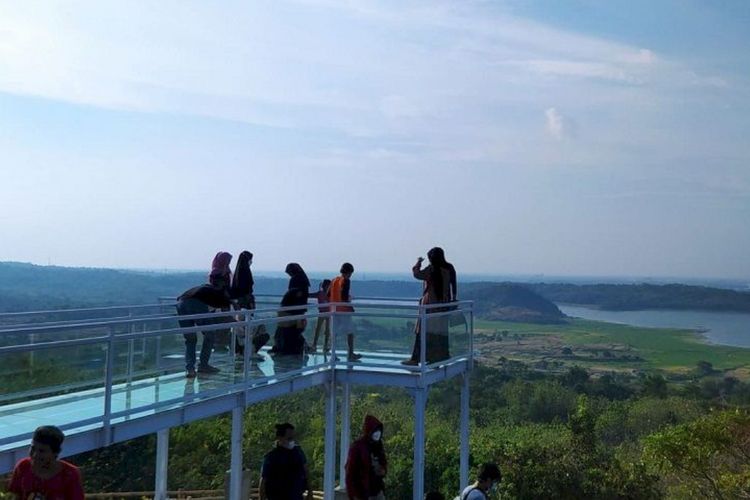 Harga Masuk 15 Ribu! Ini Keseruan Berlibur di Talaga Langit Cirebon