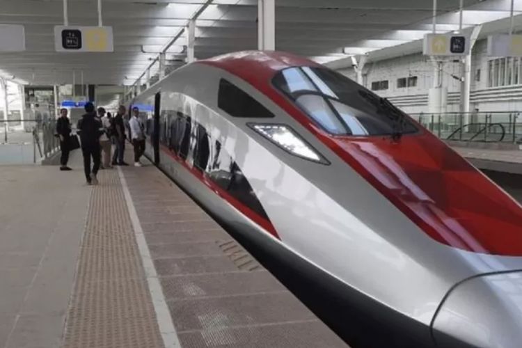 Mahfud Ungkap Skandal Whoosh: Dari Utang Rp 75 Miliar ke Bunga Rp 2 Triliun