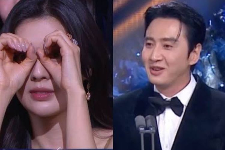 Momen Gemas! Lee Kwang Soo Tersipu Saat Pacar Buat Kejutan di Blue Dragon Awards