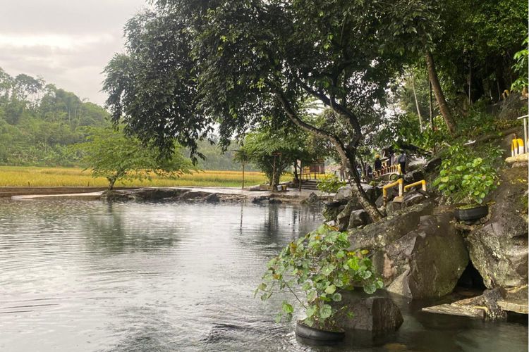 Mata Air Cikandung: Menyelami Kesegaran Alam di Kaki Gunung Tampomas