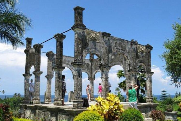 Pesona Taman Ujung Wisata Ikonik Bersejarah dengan Pemandangan Spektakuler