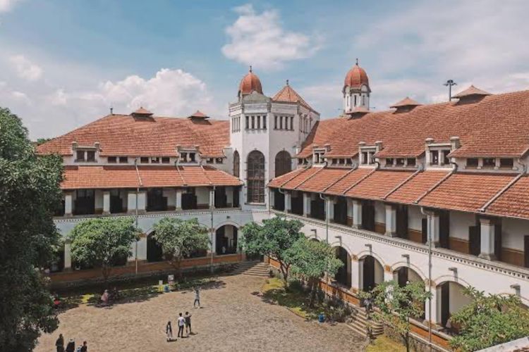 Mengungkap Daya Tarik Lawang Sewu: Wisata Sejarah dengan Sentuhan Teknologi