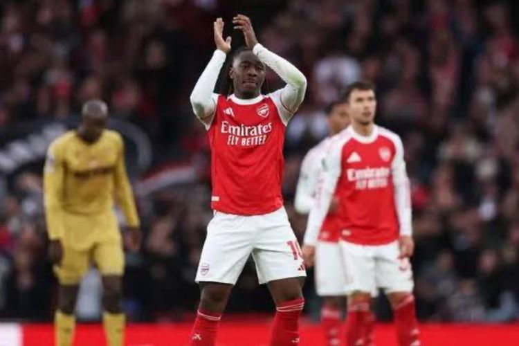 Hattrick Perdana di Karier Profesional, Eberechi Eze Jadi Pahlawan Abadi Arsenal