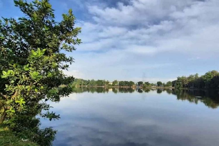 Keindahan dan Misteri Situ Cikaret: Wisata Alam Penuh Cerita di Bogor