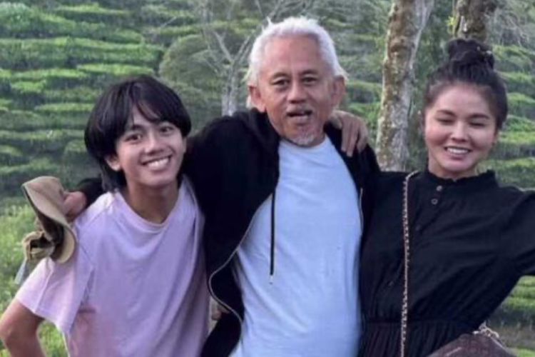 Lanjutkan Jejak Sang Ayah, Anak Epy Kusnandar Siap Terjun ke Dunia Perfilman