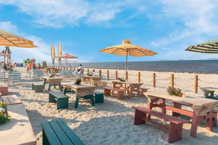 Pantai Aloha: Spot Wisata Paling Hits dengan Info Menarik yang Wajib Diketahui