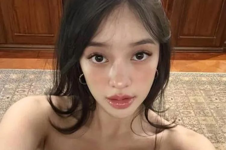 Mengenal Amanda Zahra: Dari Awal Viral hingga Koleksi Foto Menarik