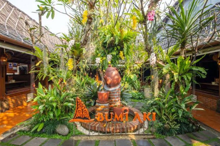 Cari Resto Keluarga di Bogor? Bumi Aki Sentul Jadi Wisata Kuliner yang Memikat