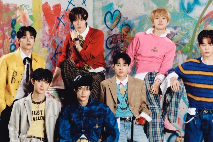 Dua Anggota EVNNE Hengkang, Grup Tetap Aktif dengan Lima Member