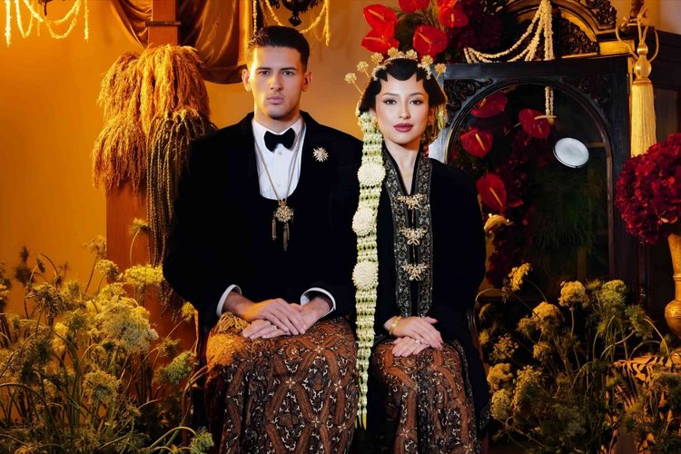 Serasi dalam Balutan Tradisi, Jennifer Coppen dan Justin Hubner Unggah Foto Prewedding Adat Jawa